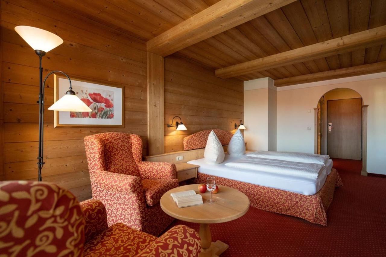 Hotel Gasthof Alte Post Holzkirchen 홀츠키르첸 외부 사진